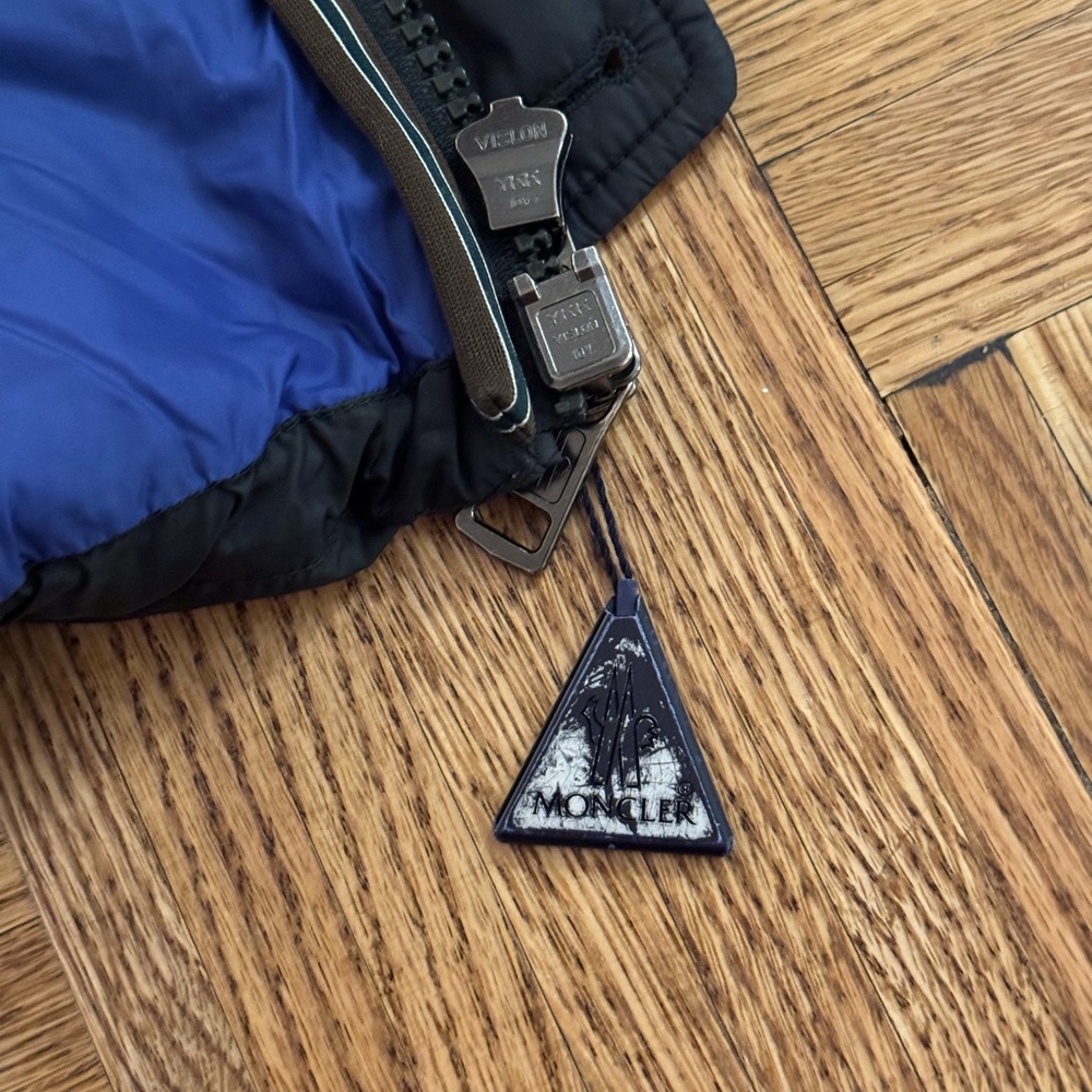 Moncler mens jacket - Picture 6 of 11